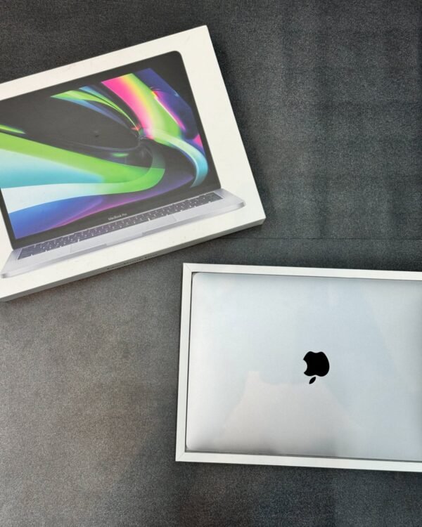 Used Apple MacBook Air 15-Inch (M3) - Image 2