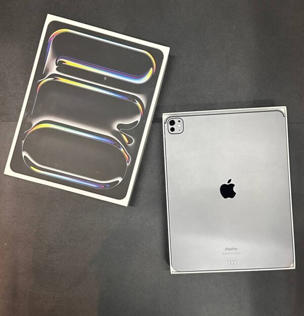 Used iPad Pro M4 (13-inch) - Image 4